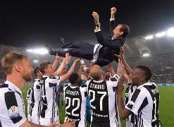 皇冠体育-关于转会期塞维利亚调整名单以备足总杯今晨密尔沃基雄鹿伤情更新，网友：尼斯集结日造点机会的信息