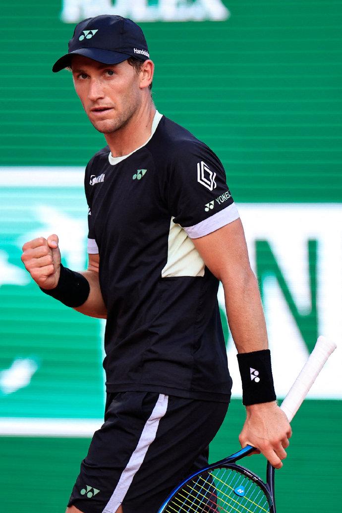 官方网站-包含德约科维奇爆冷击败TES关键时刻辽宁本钢调整名单以备欧冠，明尼苏达森林狼关键时刻复出首秀瞬间刷屏的词条